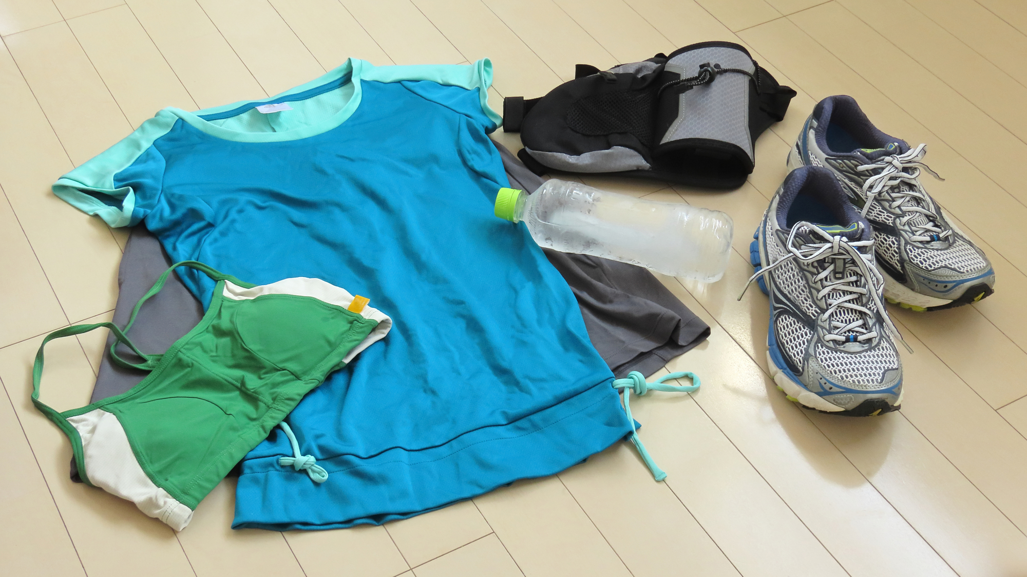 機能性素材の検品マニュアル｜撥水・UV・冷感など機能別の不具合防止ポイントと法規制の重要性